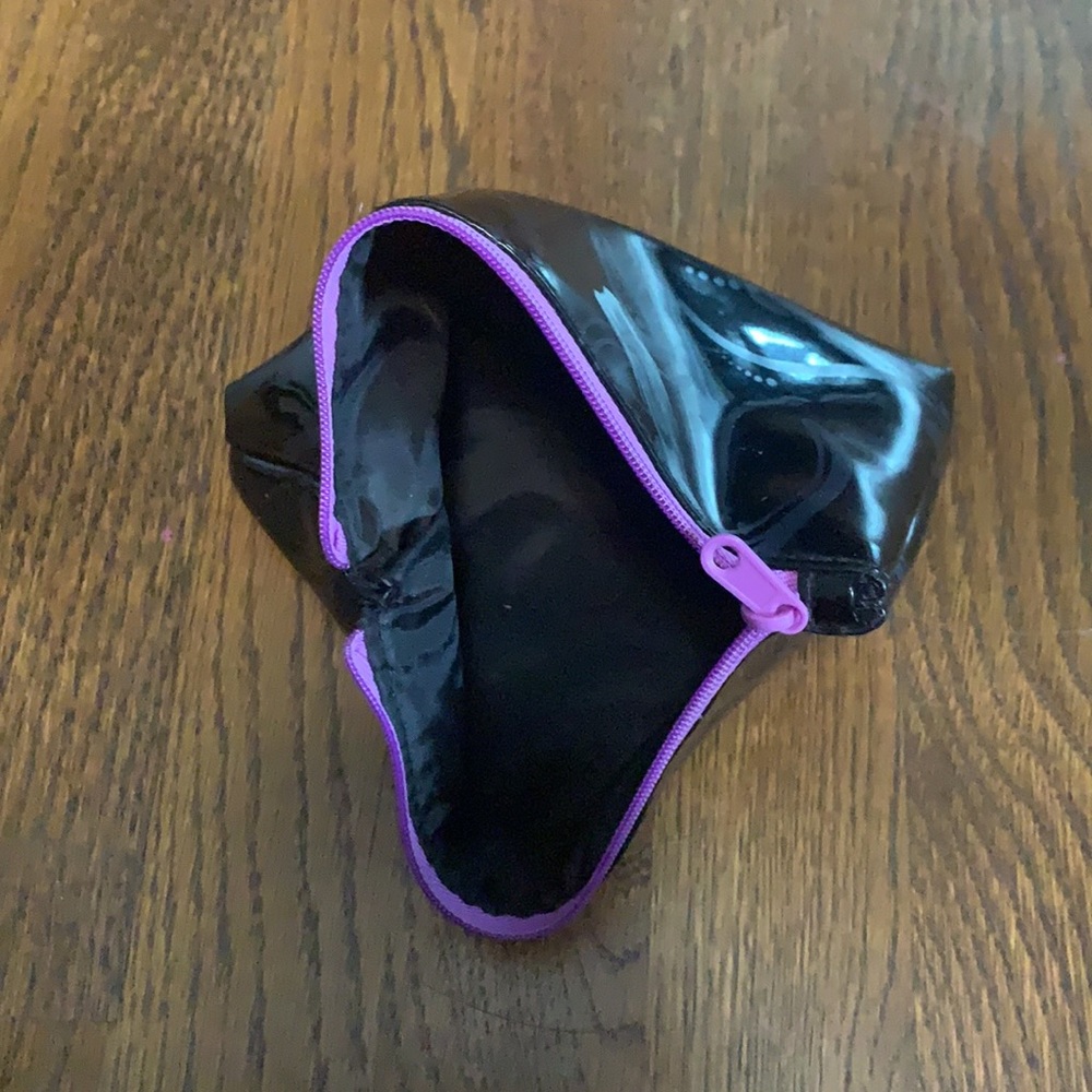 Makeup case - Picture 2 of 3